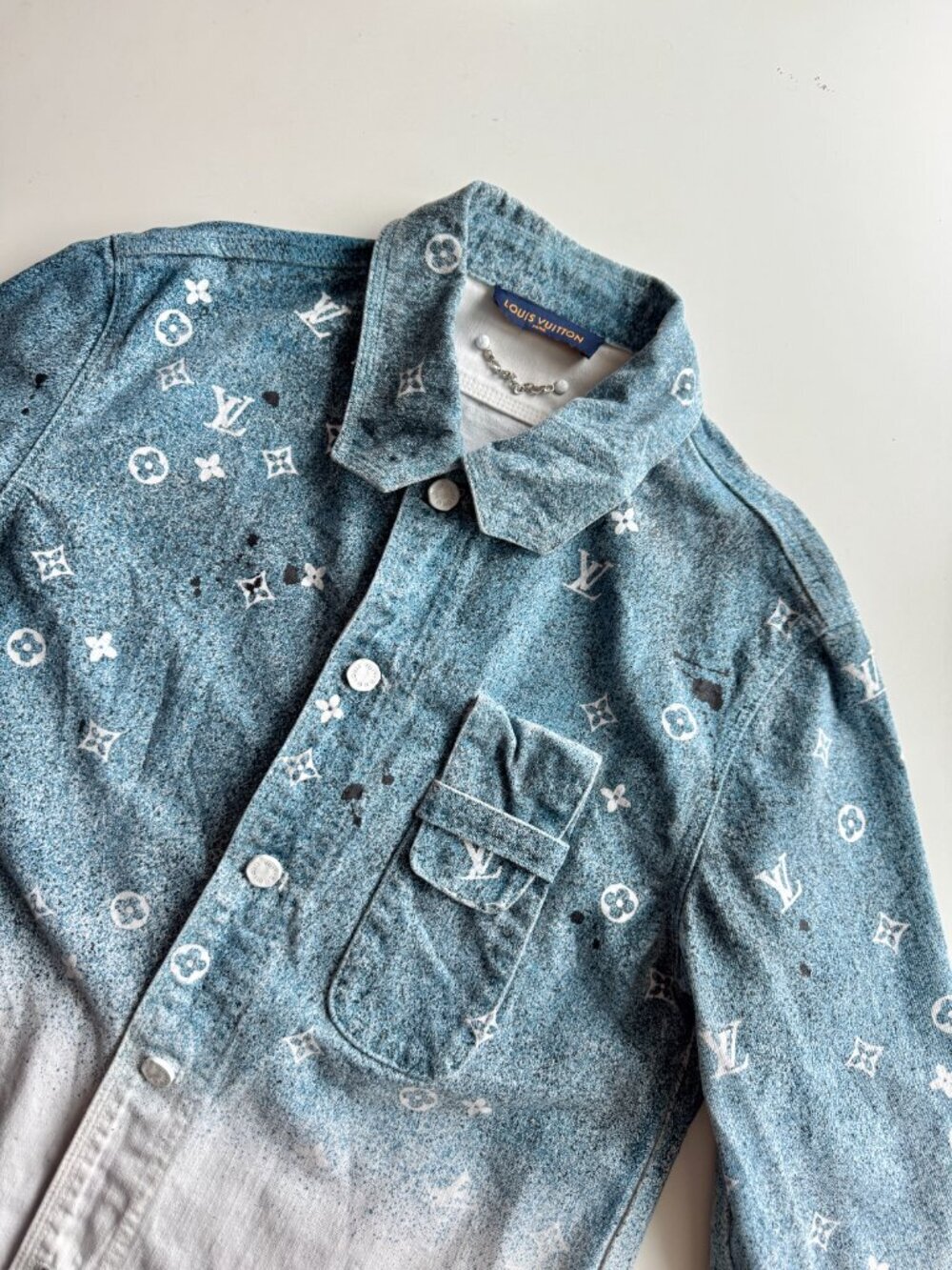 LOUIS VUITTON AW2020 Snowfall Gradient Ombre Logo Denim Overshirt, Size M - Picture 4 of 16